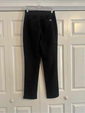 Figs Black Straight-Leg Pants with Pocket